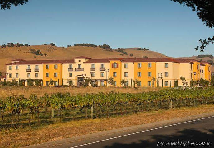 Springhill Suites Napa Valley Eksteriør billede