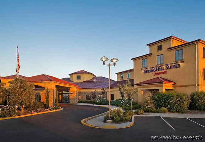 Springhill Suites Napa Valley Eksteriør billede